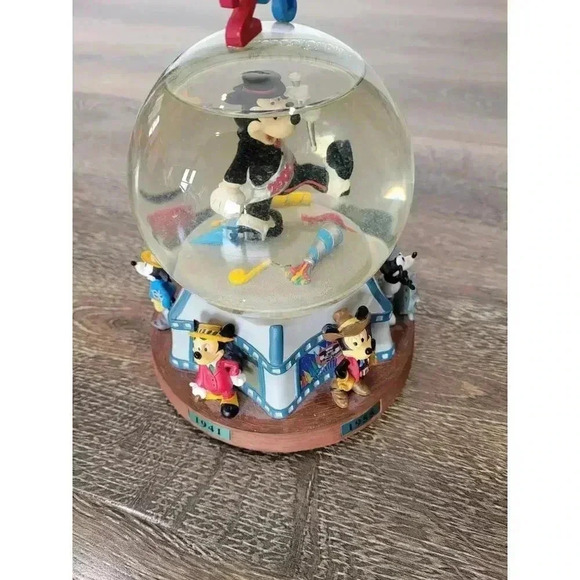 Disney 2000 Mickey Mouse Millennium Musical Water Globe 6400 As Time Goes By - Picture 4 of 6
